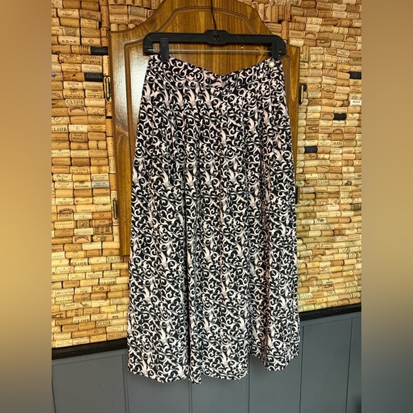 Vintage Y2K Leslie Fay Pink & Black geometric print midi skirt w pearl button 10 - Picture 2 of 6